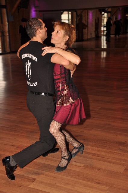 min 2009 11 29 station danse 083